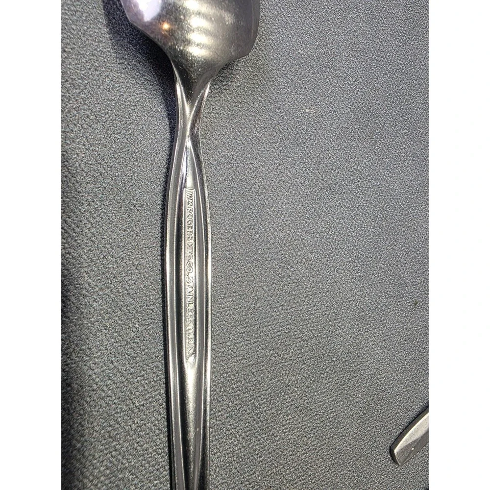 Wm Rogers Mfg Co Grapefruit Spoons Stainless USA Serrated Tip Set of 5 Vintage